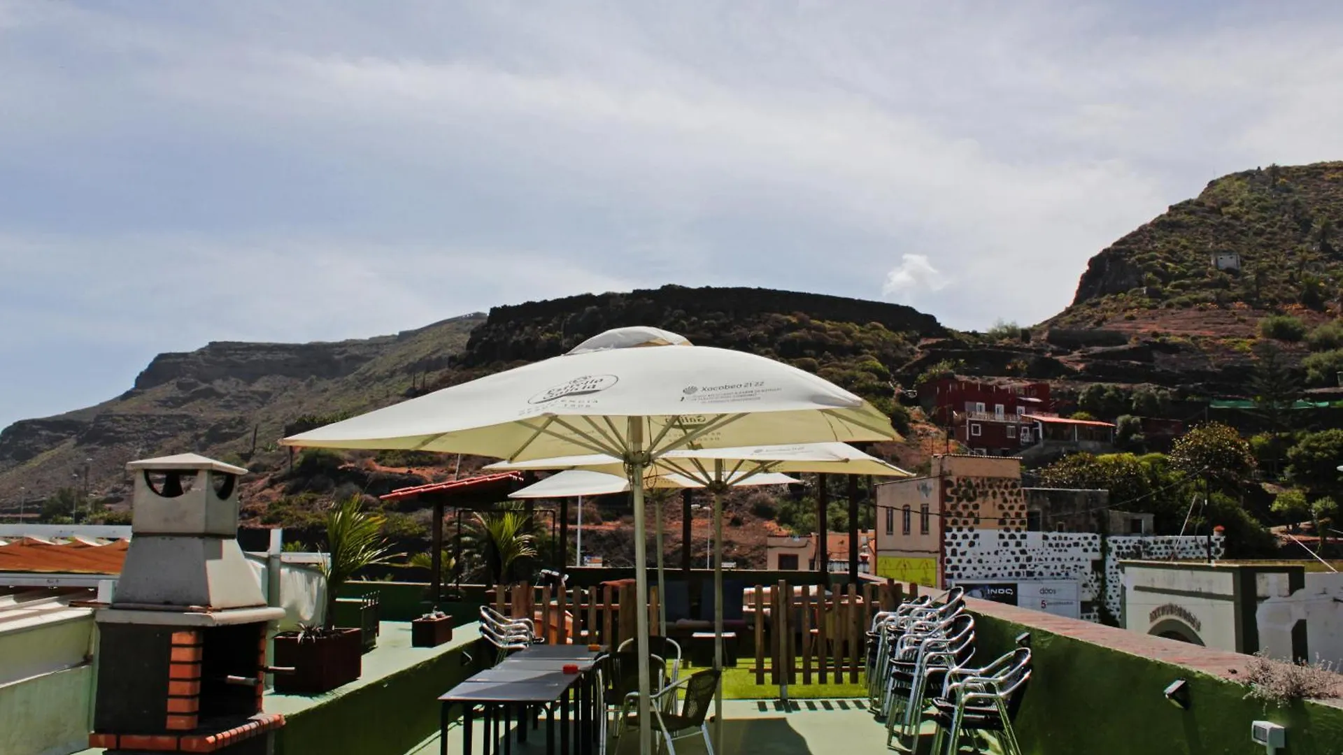 Atlantis Surf Hostel Moya  Maison d'hôtes Moya (Gran Canaria)